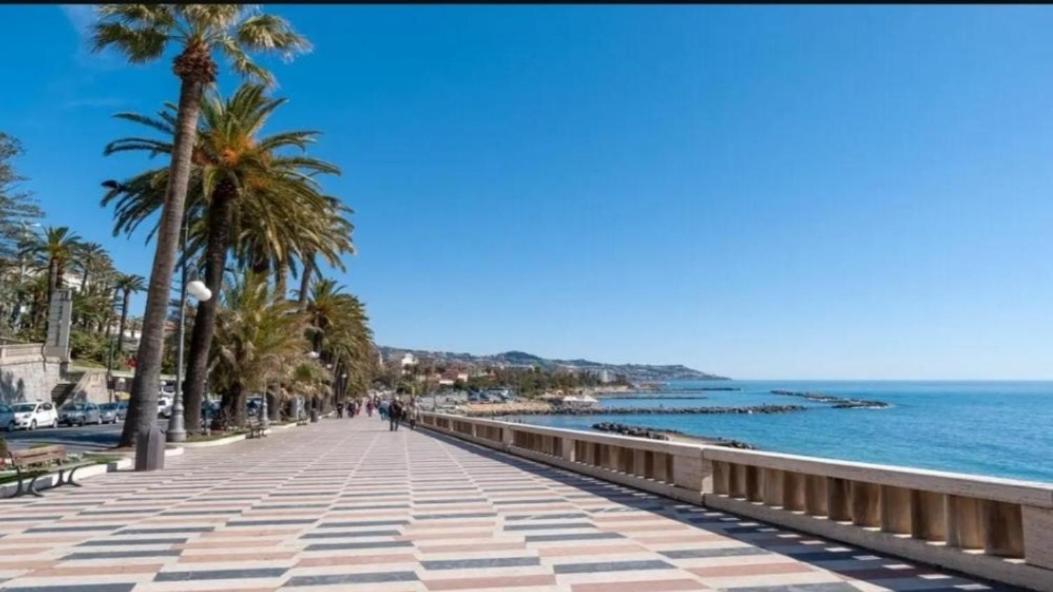 Casa Sanremo Tiziano Parking Gratis Spiaggia 15 Minuti A Piedi Exterior photo